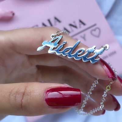 Gargantilla personalizada nombre