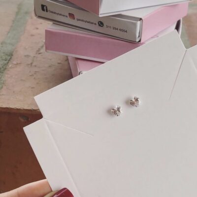 Aretes Chispas corazones