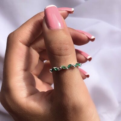 Anillo abierto hojitas encanto