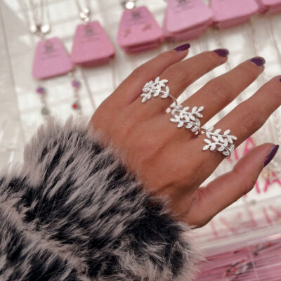 Anillo Hojas Circonitas