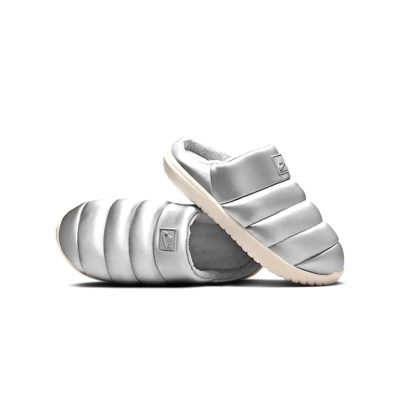 Pantuflas Plateadas Nike